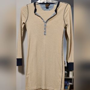 BRAND NEW LONG SLEEVE DRESS